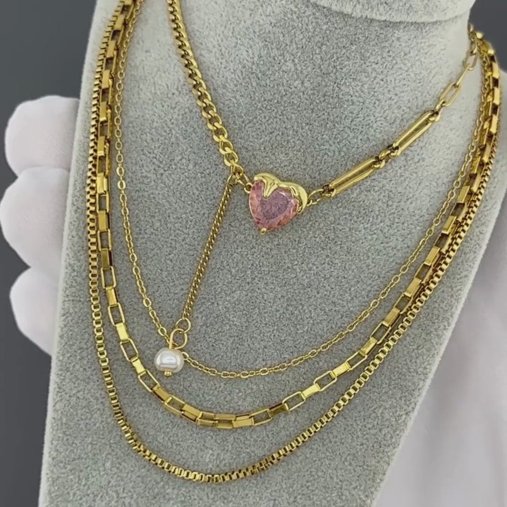 Pink heart 💖 necklace with pearl 18k gold plated